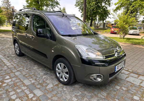 Citroen Berlingo cena 28999 przebieg: 231540, rok produkcji 2013 z Rumia małe 529